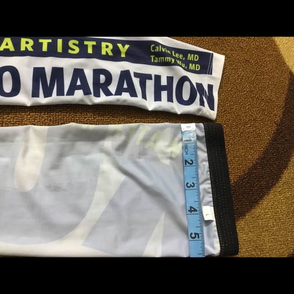 Arm Sleeves - Picture 2 of 2